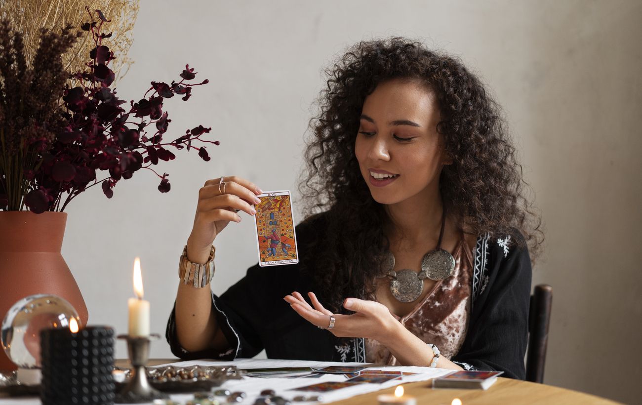 Карти Таро назвали 4 знаки Зодіаку, у яких починається "біла смуга": хто ці щасливчики