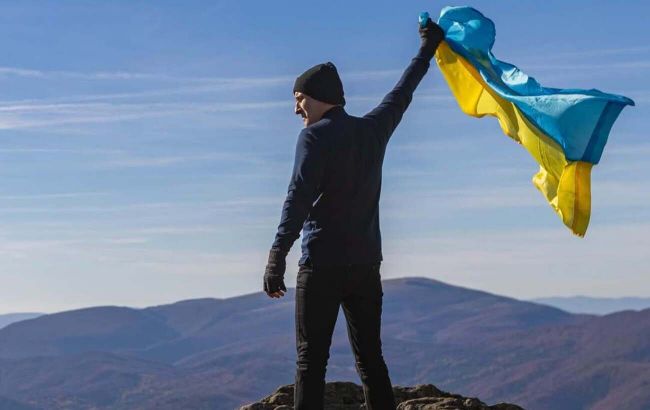 Ко Дню ВСУ: Винник и МЕРІ запремьерили особую песню "Вертатись"