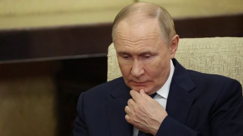 Эпштейн имел планы на Путина: CNN раскрыло тайную переписку