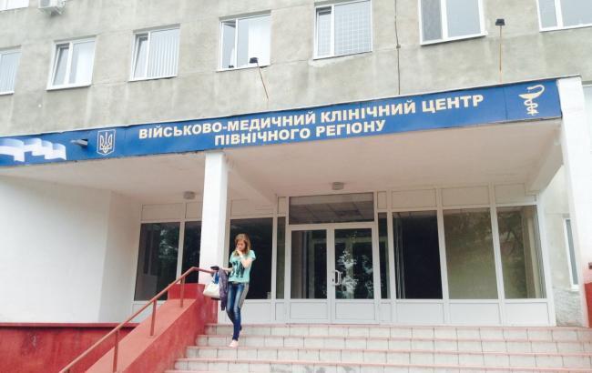 В военный госпиталь Харькова привезли 15 раненых из зоны АТО