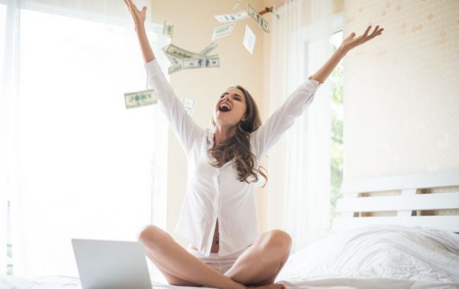 Премія чи підвищення: цим знакам Зодіаку скоро пощастить на роботі