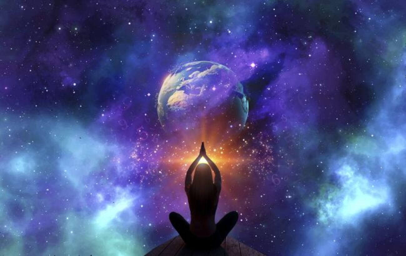 Таро-гороскоп на 2 грудня: хто отримає доленосний знак від Всесвіту