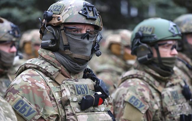 У Києві СБУ виявила схованку з протитанковою зброєю
