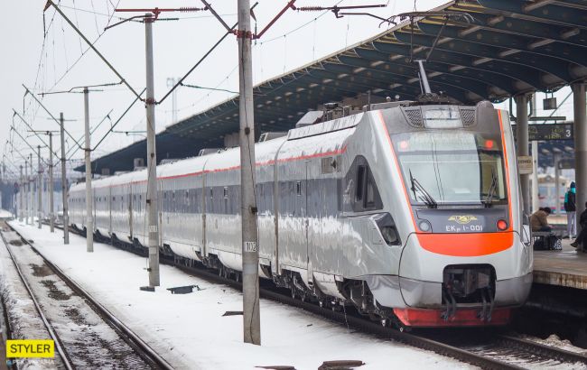 В Укрзализныце нашли способ добраться до "красной зоны" карантина: список поездов