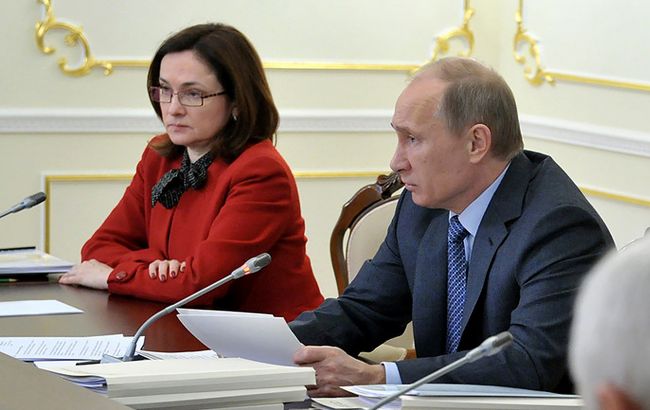 На главу путинского центробанка усилили давление из-за проблем в экономике, - Bloomberg