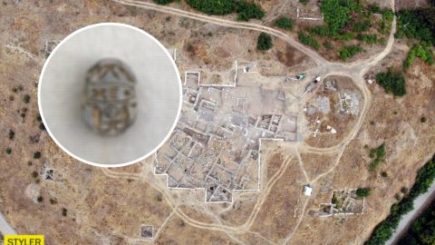 Ученые нашли уникальную египетскую печать с загадочными символами (фото)