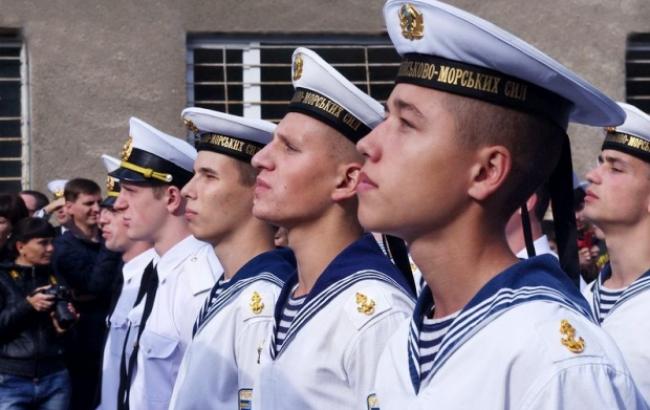 Манекены в военном училище: одесские курсанты приобщились к Mannequin Challenge
