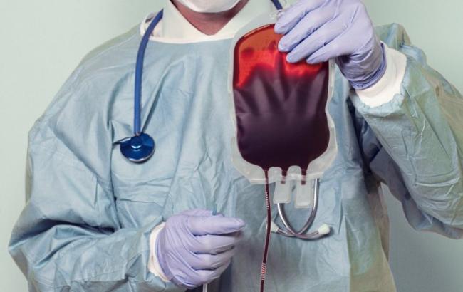 Вчені створили штучну кров, яка зберігається більше року