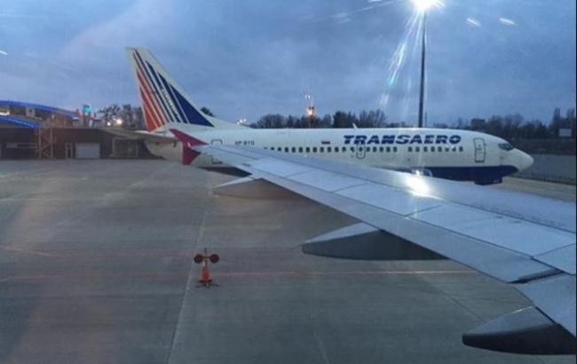 Российский самолет оказался в Жулянах из-за задолженности перевозчика