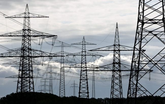 Промпідприємства з початку 2015 р. зменшили споживання електрики майже на 19%