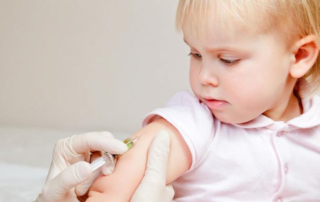 Щеплення в Україні: названі безпечні вакцини від грипу