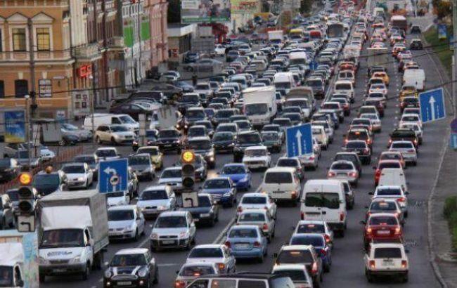 Пробки в Киеве достигли 8 баллов