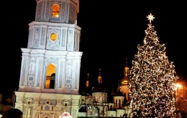 Основной цвет - желтый: опубликовали видео главной елки Украины