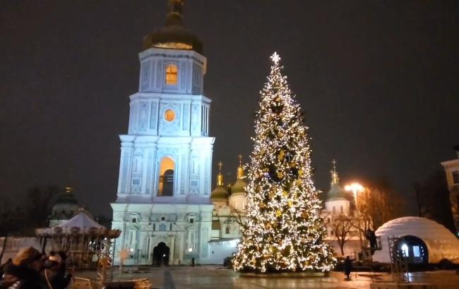 Елочка, зажгись: в Киеве протестировали главную елку Украины