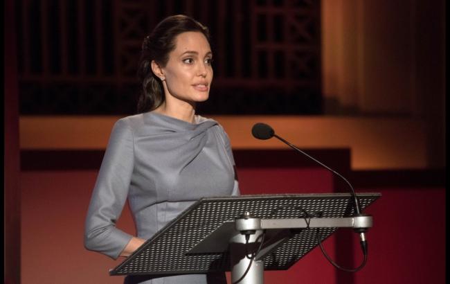 Анджелина Джоли заставила миллионы женщин следить за здоровьем
