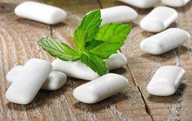 Любитель "орбита": в супермаркете Львова вор украл 500 упаковок жвачек