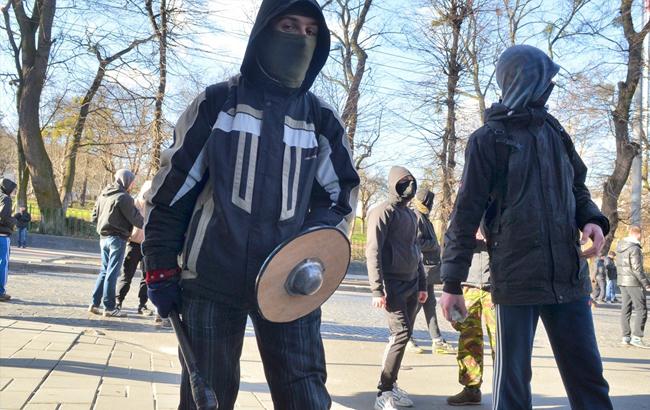 Активисты собирают подписи против нацизма и дискриминации под открытым письмом мэру Львова