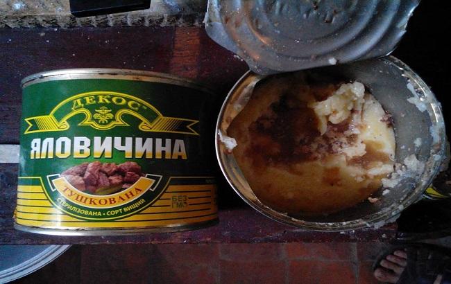 Волонтери з'ясували, хто постачав "палену" тушонку бійцям АТО