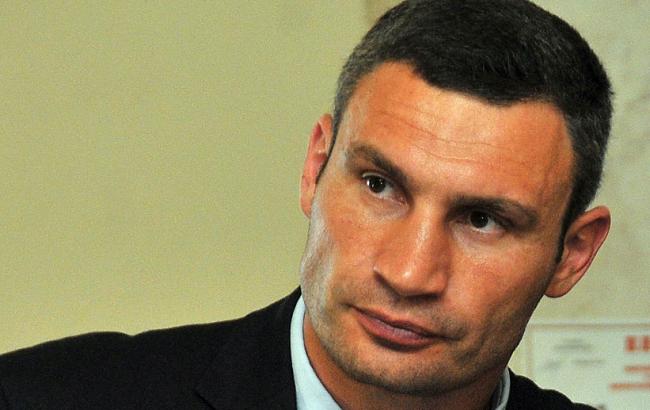 Кличко підписав дорожню карту щодо будівлі Театру на Подолі