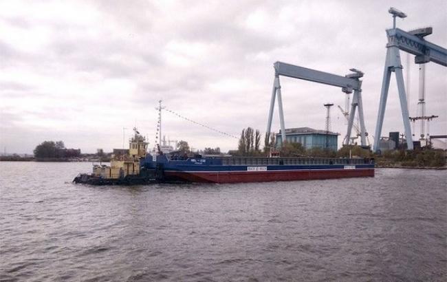 Україна отримала замовлені 27 років тому в Австрії баржі