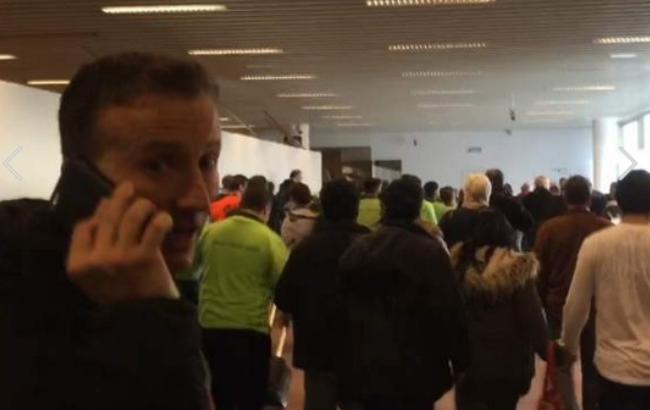 В аэропорту Брюсселя произошло два взрыва