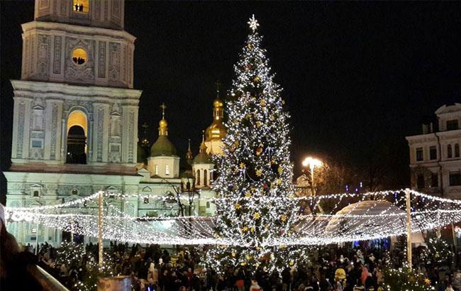 Грандиозное празднование Нового года в Киеве показали с высоты птичьего полета
