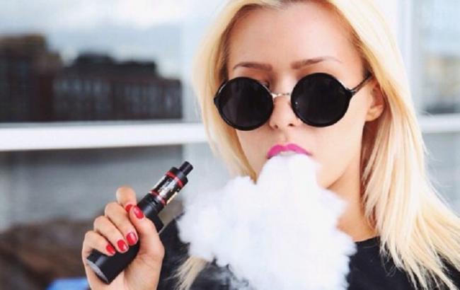 Врачи предупредили, что электронные сигареты могут вызвать рак