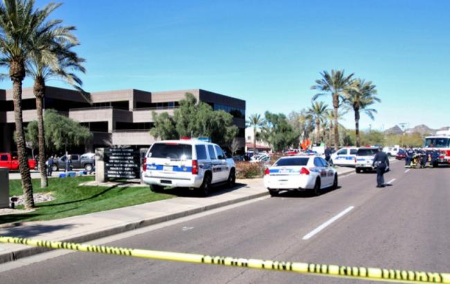 В результате стрельбы в университете в штате Аризона погиб 1 человек, 3 ранены