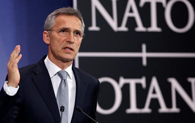 НАТО продовжить надавати рішучу підтримку Україні, - Столтенберг