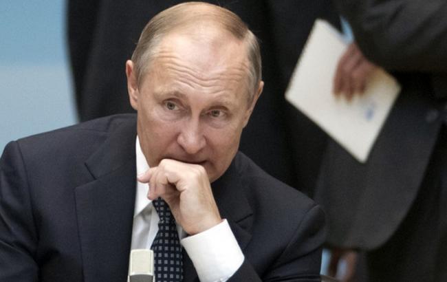У Кремлі розповіли, як будуть захищати честь Путіна