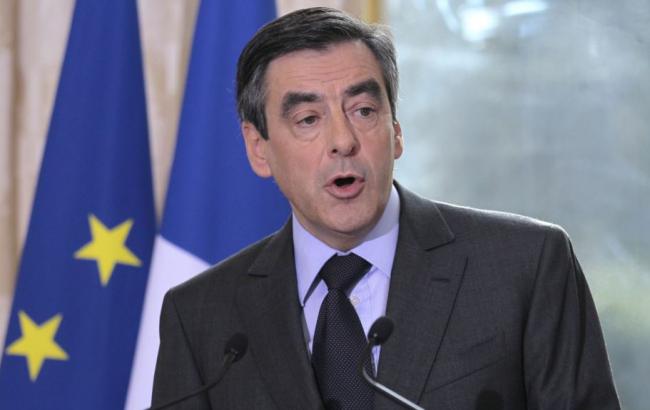 Центристы Франции намерены прекратить поддержку кандидата в президенты Фийона