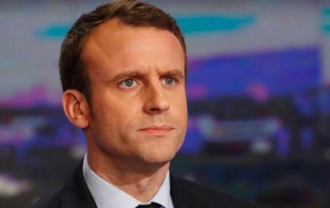 Кандидат в президенты Макрон против сближения Франции с Россией
