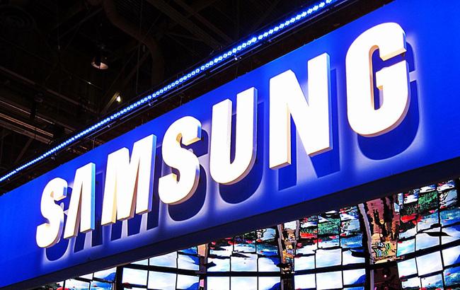 Samsung анонсировала запуск собственного виртуального помощника для Galaxy S8