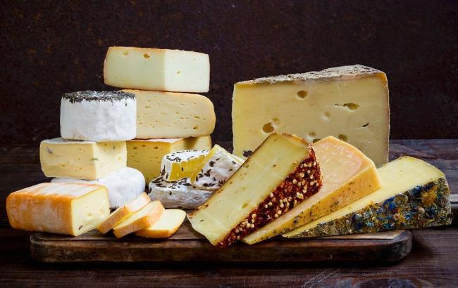 Дієтологи розповіли цікавий факт про сир