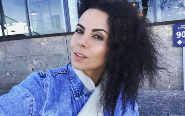 Настя Каменских сорвалась в спонтанный отпуск в Барселону