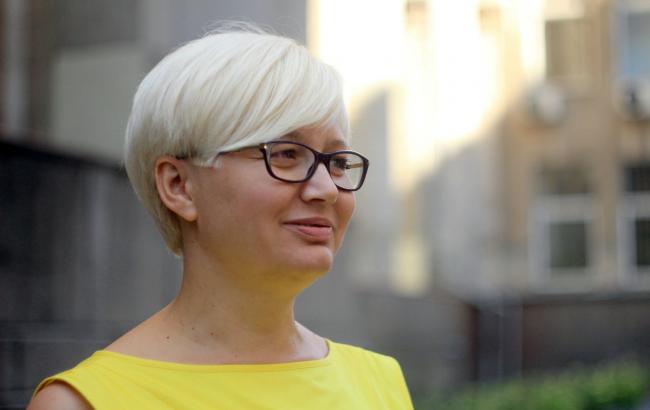 Известная писательница устроила истерику в сети из-за украинского языка