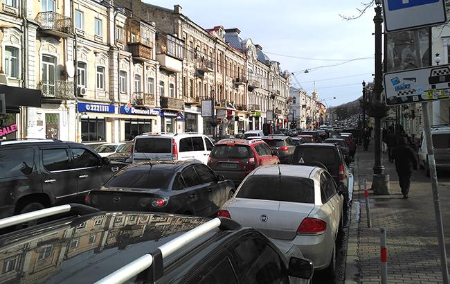 Пробки в Киеве снизились до 4 баллов