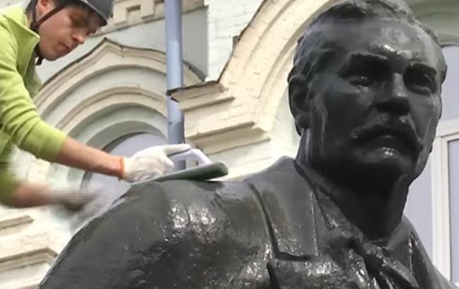 В Киеве отмыли Лысенко от полувековой грязи перед Евровидением 2017