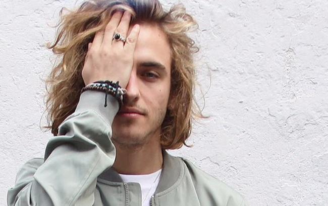 Участник Евровидения 2017 неожиданно сделал татуировку об Украине