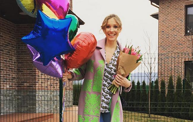 Катя Осадчая появилась на отдыхе без макияжа