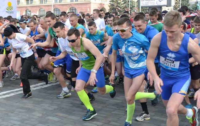 Кернес открыл рекордный марафонский забег в Харькове