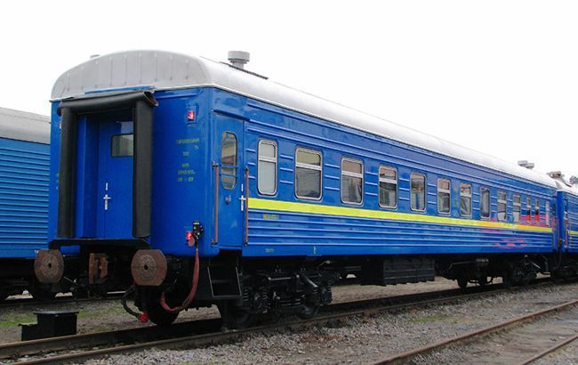 ЧП в поезде Укрзализныци: под Львовом пострадали пассажир и полицейский