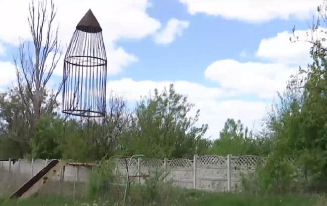 Поселок в Донецкой области превратился в "зону отчуждения" за три года войны