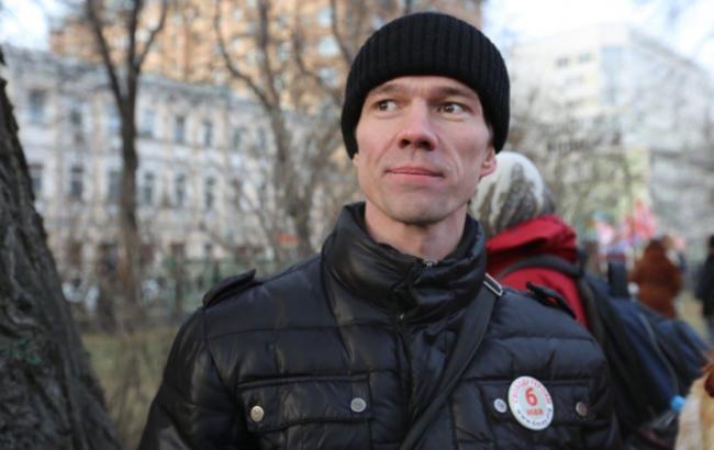 У РФ затримали активіста Дадіна за читання конституції
