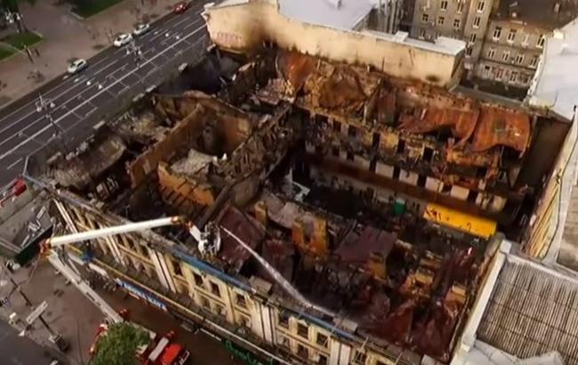 У мережі показали відео колишнього Центрального гастроному в Києві після пожежі