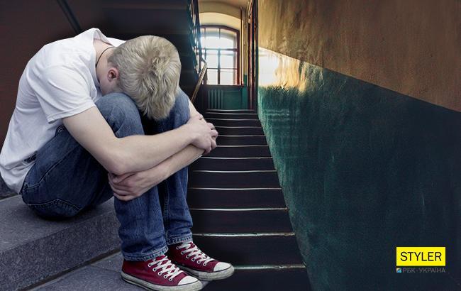 Посварився з мамою: у Київській області хлопчик шість діб ночував у під'їзді (фото)