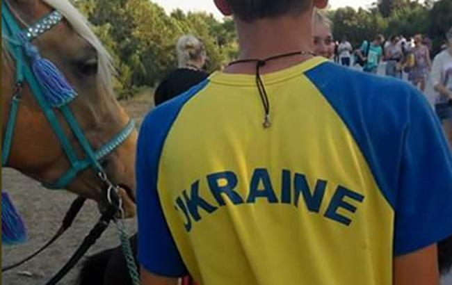 Мережу підкорив патріот, який надів українську футболку в окупованому Криму
