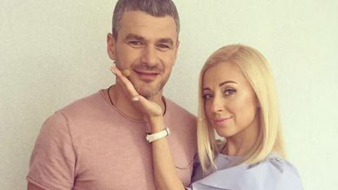 Известная украинская певица опубликовала забавное фото с мужем