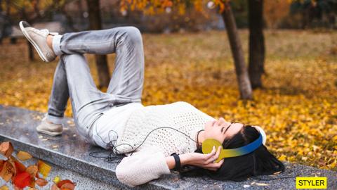 Топ-10 песен для осеннего настроения