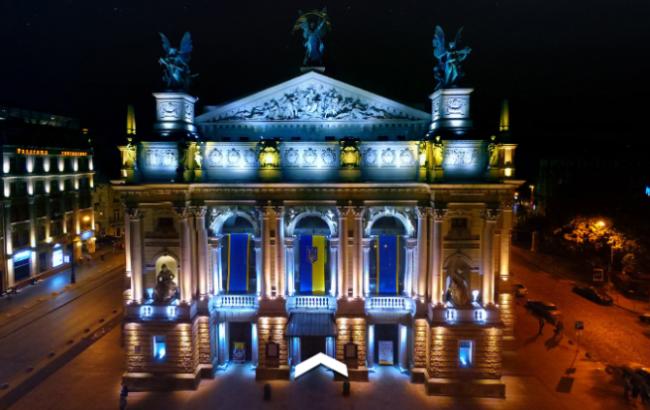 Google зробив 3D тур по українським театрам